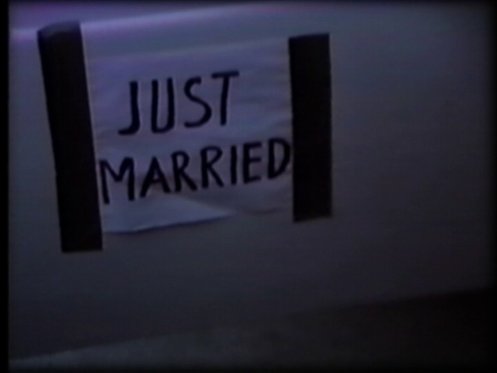 A highly suspect 'Just Married' sign.