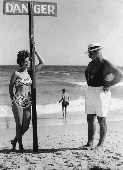 Beach inspector Aub Laidlaw at Bondi, 16 November 1958.